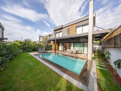 Premium Silver Villa Antalya